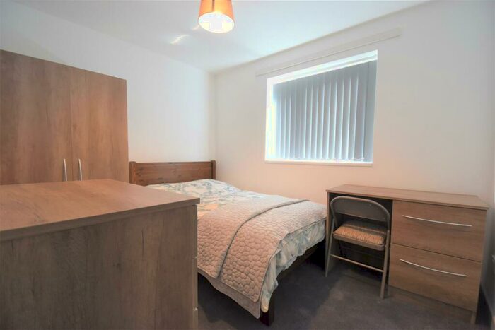 5 Bedroom End Of Terrace House To Rent In Cadnam, Harborne, B17