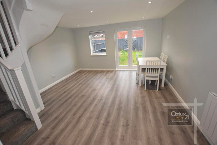 3 Bedroom End Of Terrace House To Rent In |Ref: |, Botley Gardens, Southampton, SO19