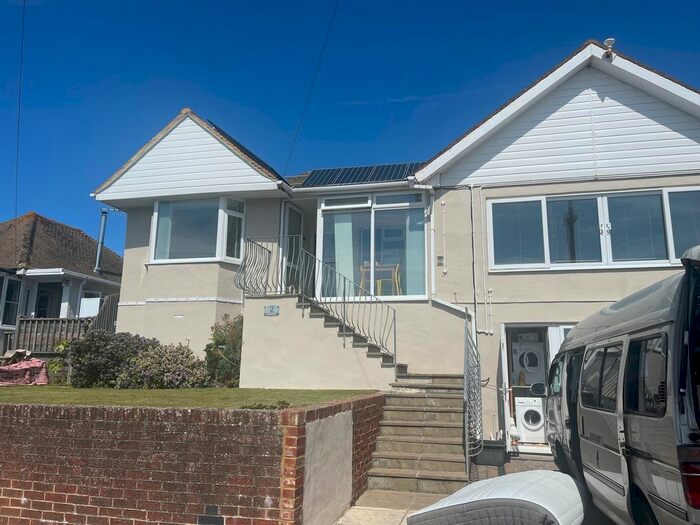 2 Bedroom Bungalow To Rent In Berwick Road, Saltdean, BN2