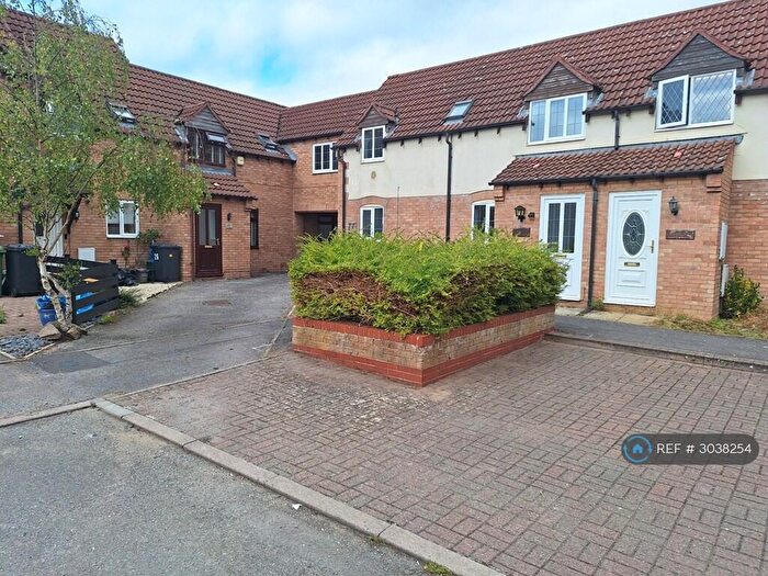 3 Bedroom Terraced House To Rent In Ferry Gardens, Gloucester, GL2