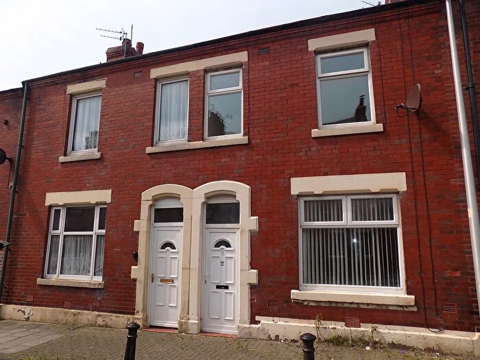 4 Bedroom Terraced House To Rent In Henthorne Street, Blackpool, FY1