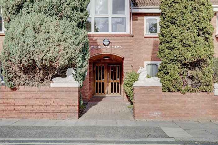 2 Bedroom Apartment For Sale In Woodland Mews, Reid Park Road, Jesmond, NE2