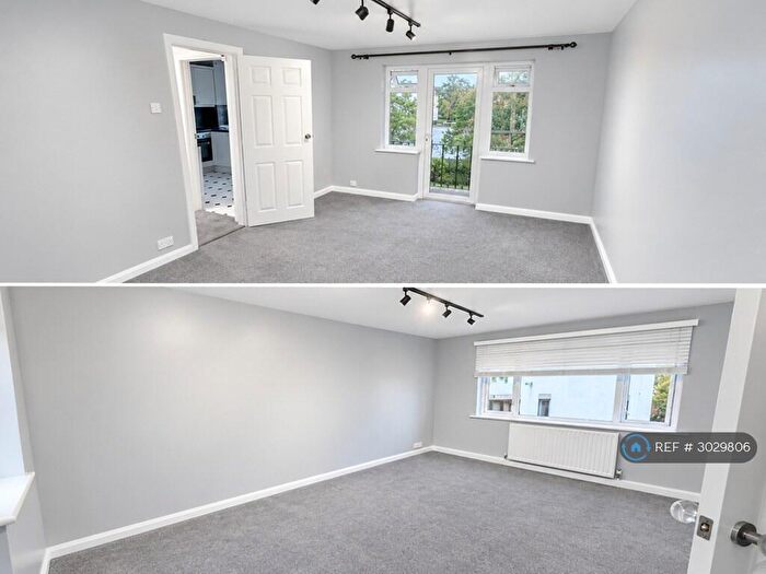 2 Bedroom Flat To Rent In Holmdene Court, Bournemouth, BH2