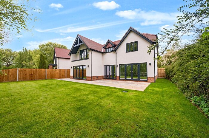 4 Bedroom Detached House For Sale In Marshmead Close, Clarendon, Salisbury, Wiltshire, SP5