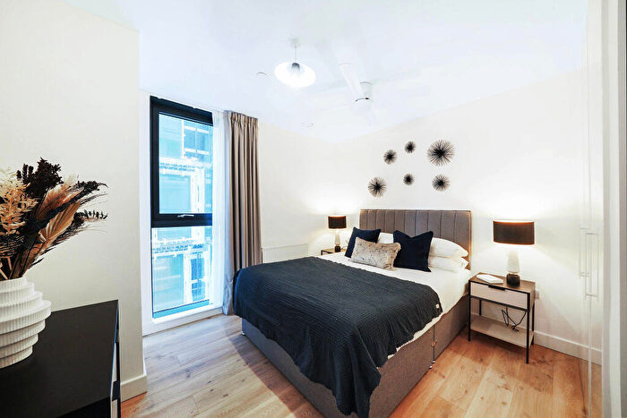 2 Bedroom Apartment To Rent In Pinnacle Tower, SE13
