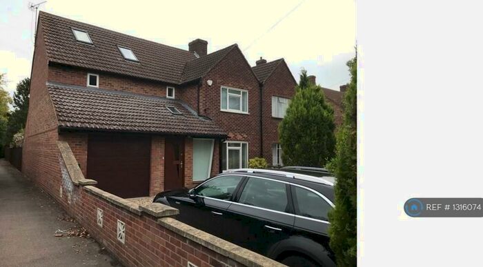 6 Bedroom Semi-Detached House To Rent In Histon Road, Cambridge, CB4