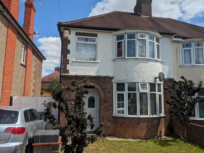 3 Bedroom Property To Rent In Queensway, Wellingborough, NN8