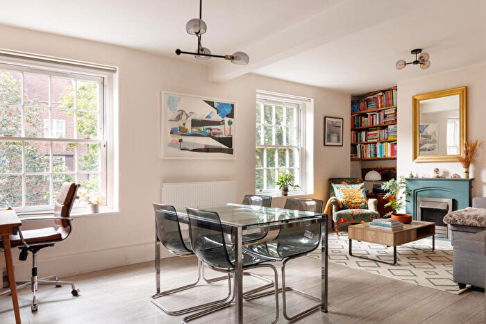 2 Bedroom Flat For Sale In Wedgwood House, London, SE11