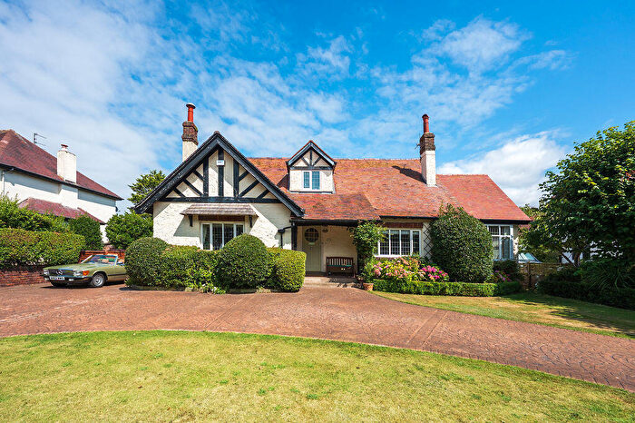 4 Bedroom Detached House To Rent In Golf Open - Waterloo Road, Hillside - Sleeps, PR8
