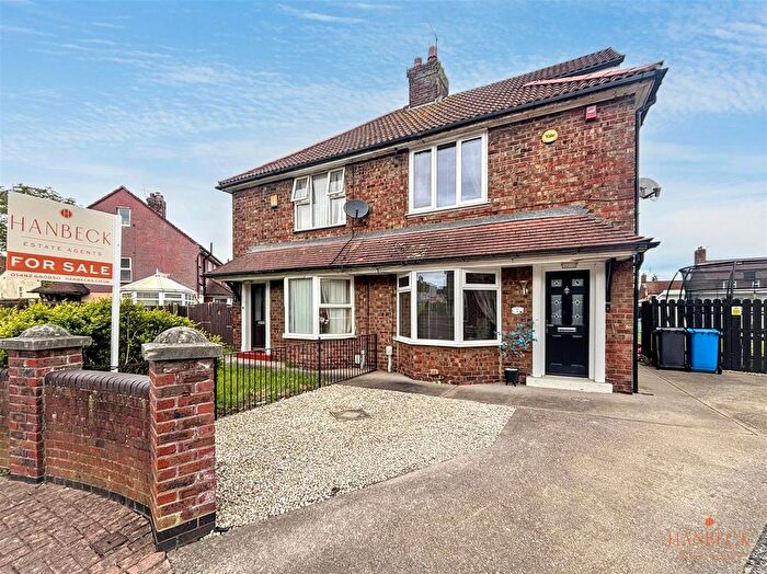 2 Bedroom Semi-Detached House For Sale In Mickley Grove, Hull, HU9