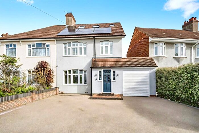 4 Bedroom Semi Detached House For Sale In Little Heath Road, Bexleyheath, DA7