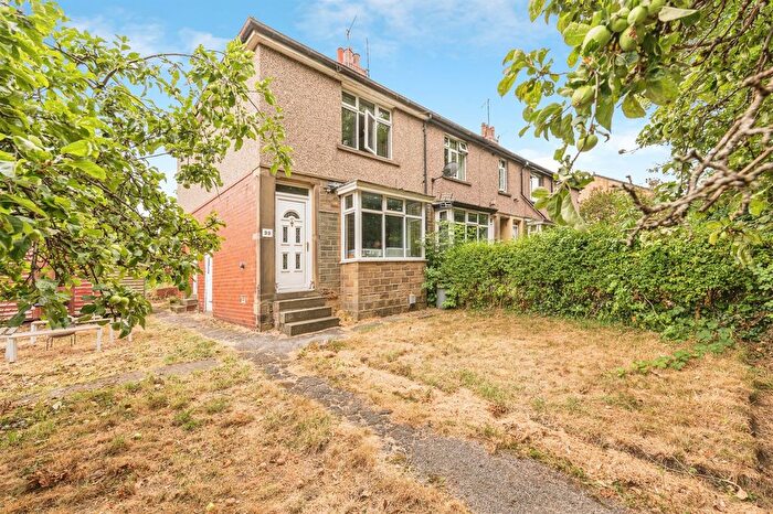 2 Bedroom End Terrace House For Sale In Almondbury Bank, Almondbury, Huddersfield, HD5