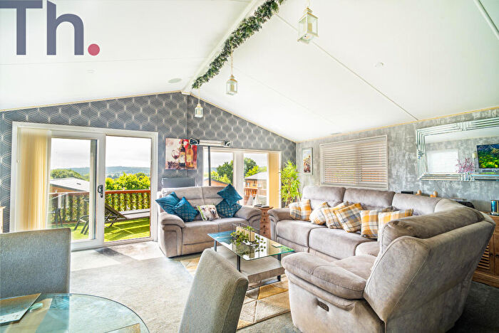 2 Bedroom Park Home For Sale In Ryde, Isle Of Wight, PO33