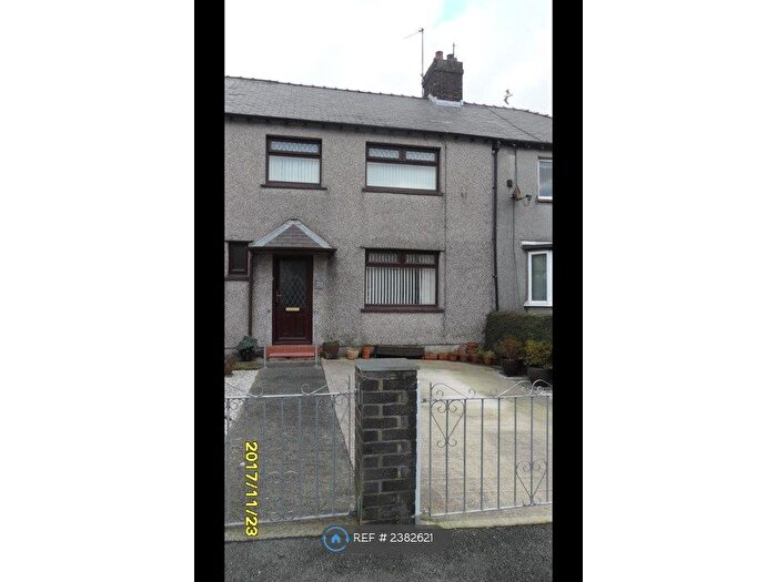 3 Bedroom Terraced House To Rent In Ffordd Coed Mawr, Bangor, LL57