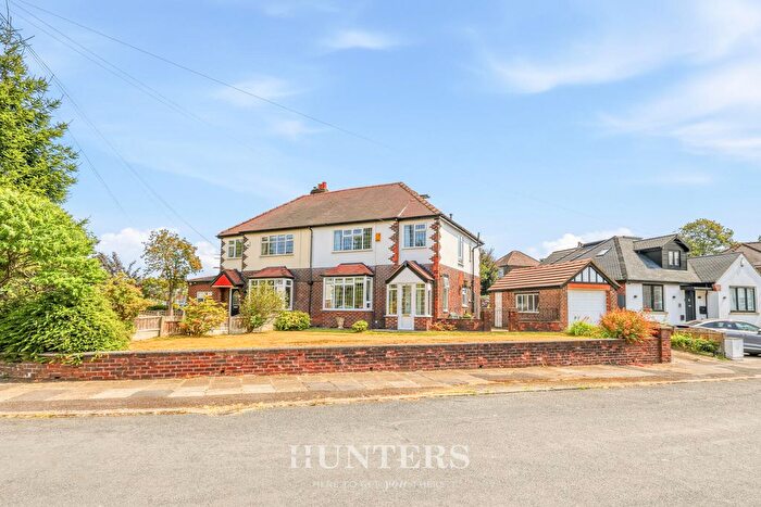 3 Bedroom Semi Detached House For Sale In Alkrington Hall Road South, Alkrington ( Woodside ), M24