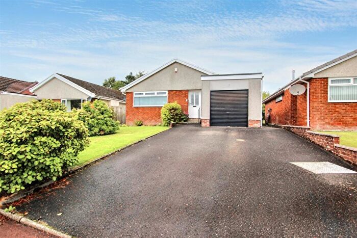 3 Bedroom Detached Bungalow For Sale In Heathfield Drive, Blackwood, ML11