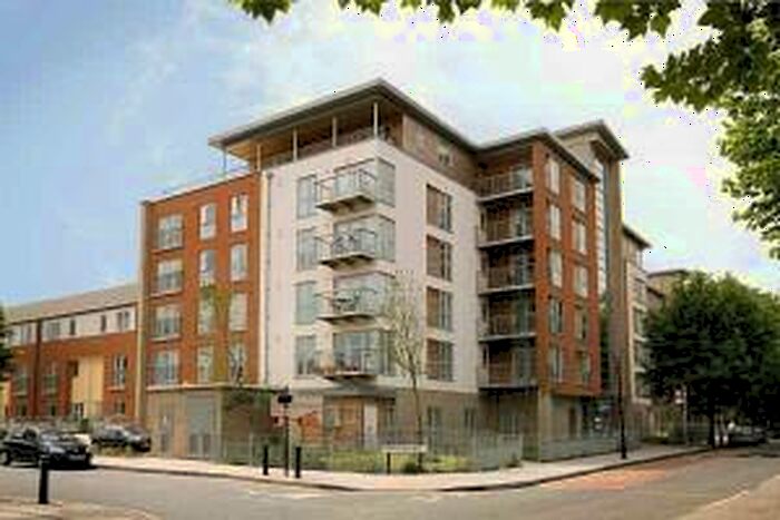 2 Bedroom Apartment For Sale In Tredegar Road, London, E3