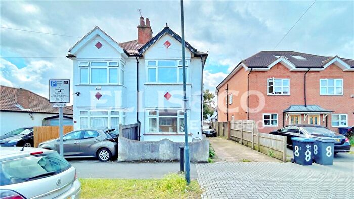 4 Bedroom Detached House To Rent In Rugby Avenue, Wembley, HA0