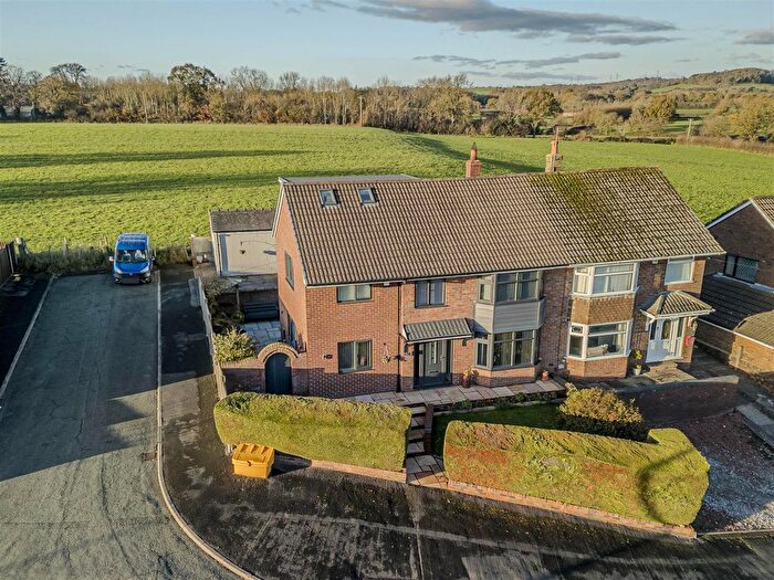 4 Bedroom Semi-Detached House For Sale In Hillside Avenue, Forsbrook, Staffordshire, ST11