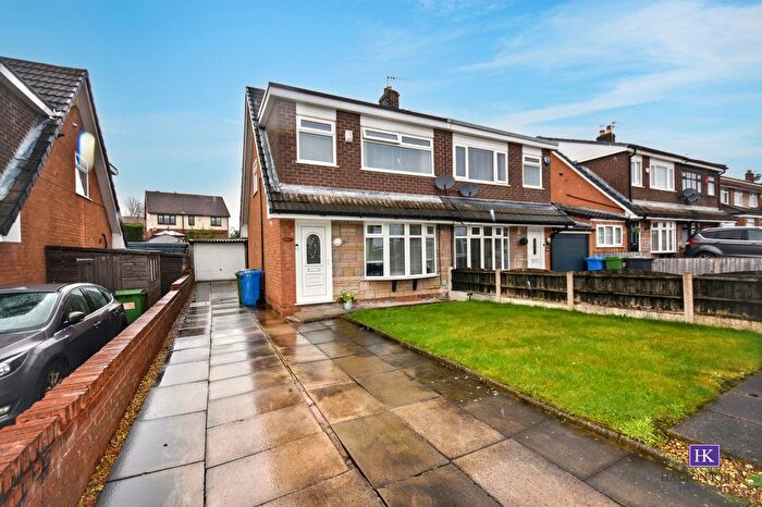 3 Bedroom Semi Detached House For Sale In Sunningdale Close, Burtonwood, WA5