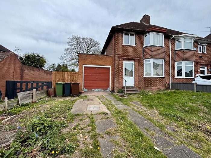 3 Bedroom Semi Detached House For Sale In Summerfield Road, Olton, B92
