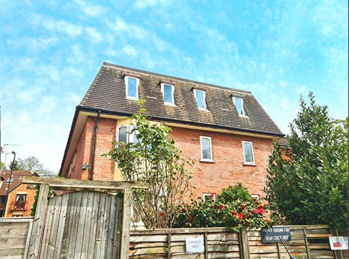 2 Bedroom Flat To Rent In Bullar Road, Southampton, Hampshire, SO18