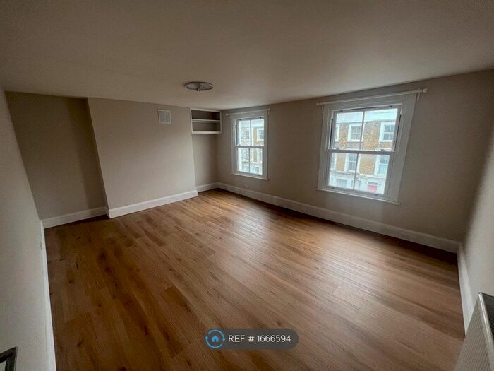 2 Bedroom Flat To Rent In Fernlea Road, London, SW12