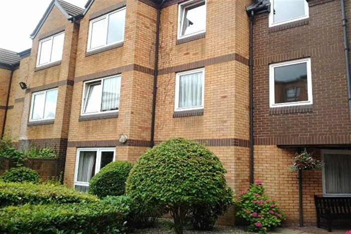 1 Bedroom Retirement Property To Rent In Homebush House, Kings Head Hill, Chingford, E4
