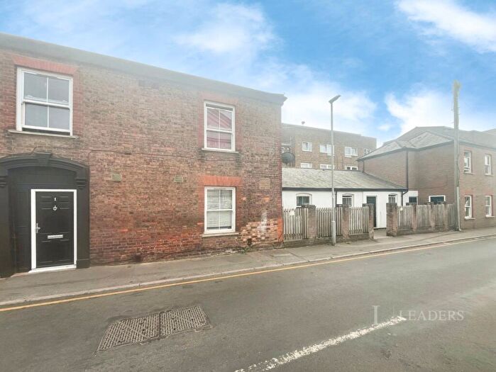 1 Bedroom Flat To Rent In Dumfries Street, Luton, Bedfordshire, LU1