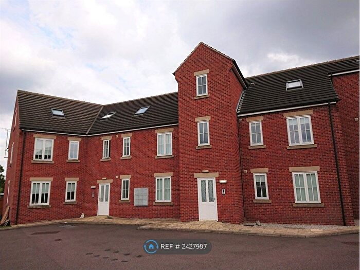 2 Bedroom Flat To Rent In Featherbed Close, Shuttlewood, Chesterfield, S44