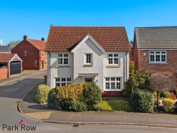 4 Bedroom Detached House For Sale In Moorland Road, Sherburn In Elmet, Leeds, LS25