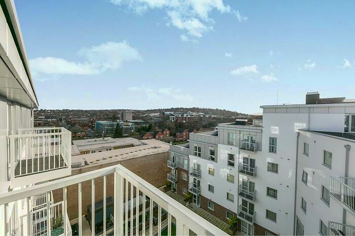 1 Bedroom Property To Rent In Station View, Town Centre, GU1