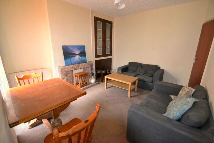 4 Bedroom Terraced House To Rent In Blenheim Road, Reading, RG1