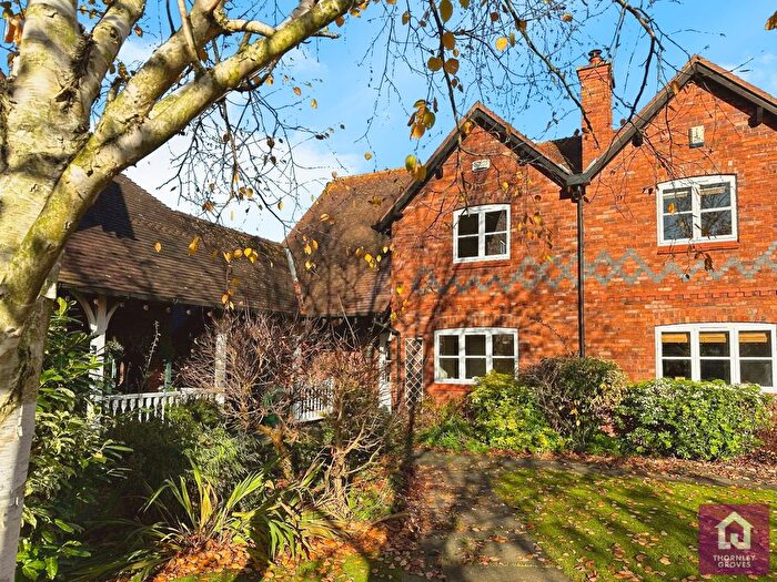 3 Bedroom Semi-Detached House For Sale In Burganey Court, Wrexham Road, Pulford, Chester, CH4