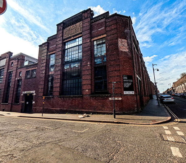 2 Bedroom Duplex To Rent In Apartment, Derwent House, Jewellery Quarter, Birmingham, B3