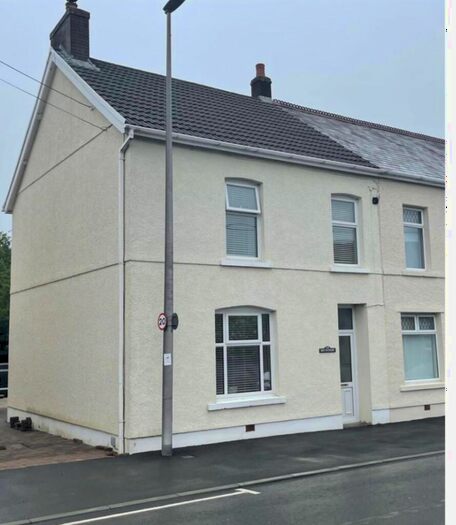 3 Bedroom Semi-Detached House For Sale In Penygroes Road, Blaenau, Ammanford, SA18