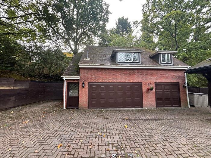 1 Bedroom Flat To Rent In Chilworth Road, Chilworth, SO16