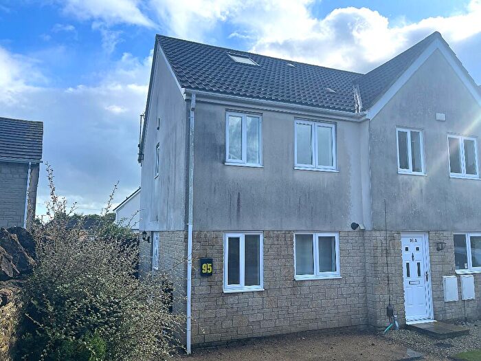 4 Bedroom Town House For Sale In Whitewell Road, Frome, Somerset, BA11