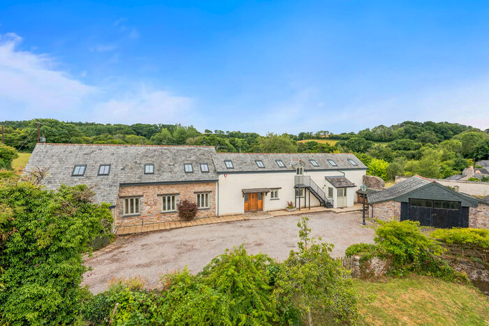 5 Bedroom Barn Conversion For Sale In Yealmpton, South Hams, PL8