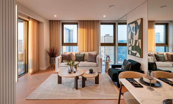 2 Bedroom Flat For Sale In One Thames Quay, Marsh Wall, E14