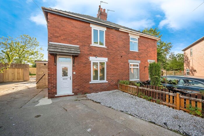 3 Bedroom Semi-detached House For Sale In The Crescent, Armthorpe, Doncaster, South Yorkshire, DN3