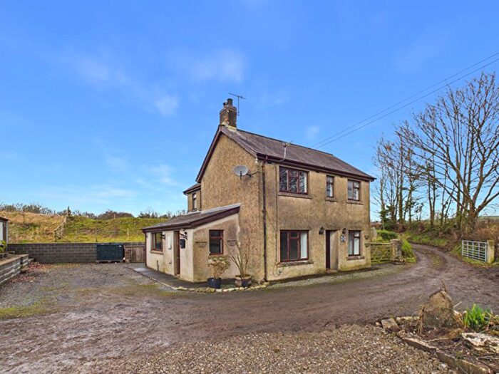 3 Bedroom Detached House To Rent In Llanwnnen, Lampeter, SA48