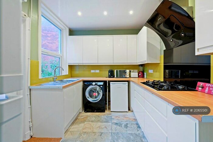 3 Bedroom Terraced House To Rent In Lowndes Street, Preston, PR1