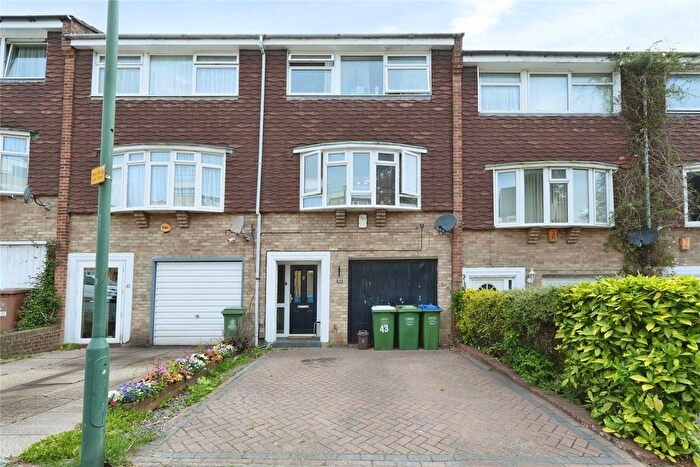 4 Bedroom Town House For Sale In Hatherley Road, Sidcup, DA14