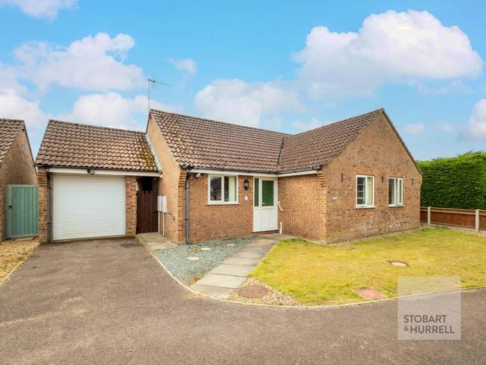 3 Bedroom Detached Bungalow For Sale In Bee-Orchid Way, Rockland St. Mary, Norfolk, NR14