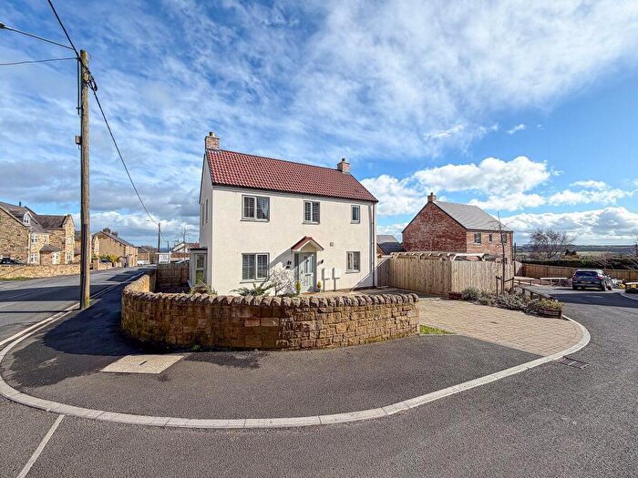 3 Bedroom Detached House For Sale In High Steads, Tantobie, Stanley, DH9