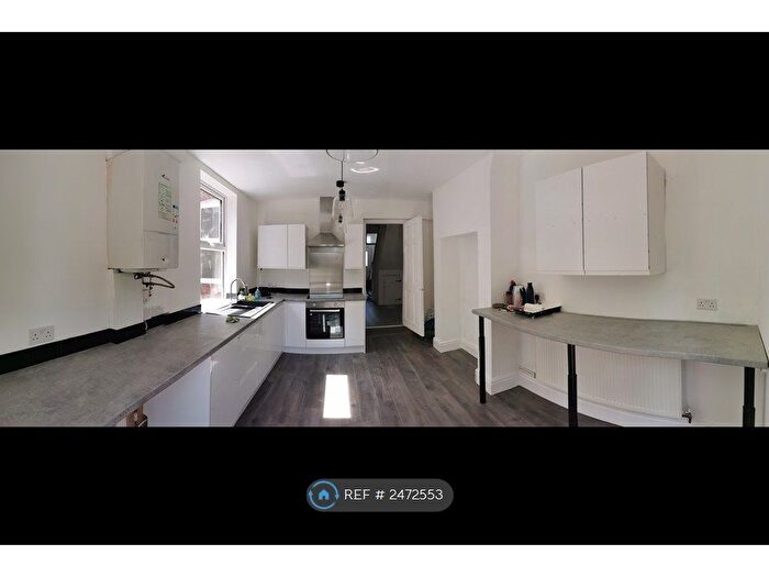 3 Bedroom Semi-Detached House To Rent In Highfield Road, Birkenhead, CH42