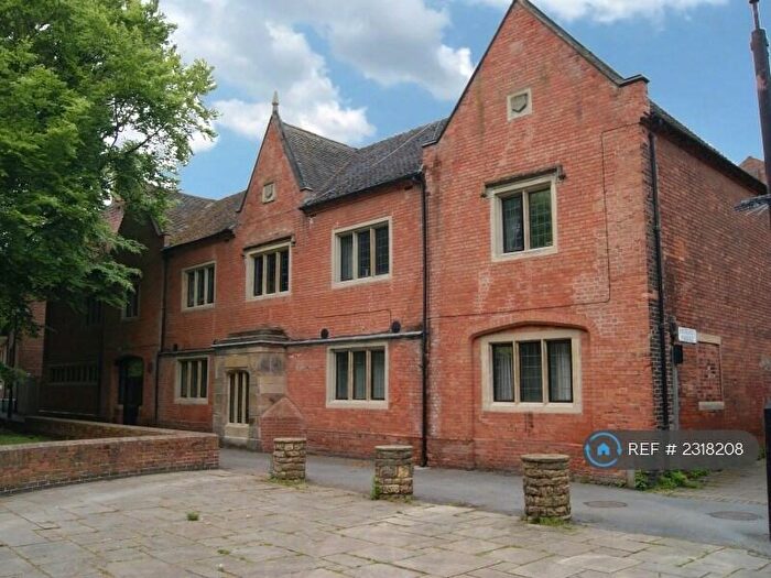 2 Bedroom Flat To Rent In The Old Schoolrooms, Burton-On-Trent, DE14
