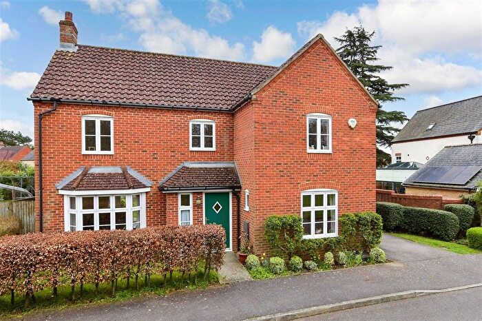 4 Bedroom Detached House For Sale In Denning Close, Maidstone, Kent, ME16