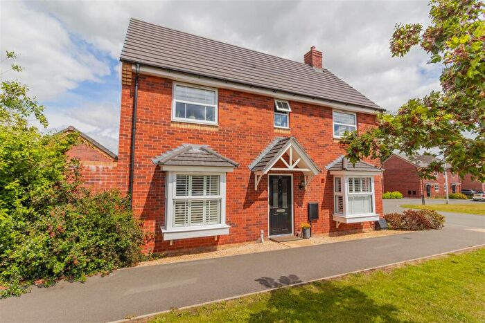 3 Bedroom Detached House For Sale In Swordfish Avenue, Southam, Warwickshire, CV47